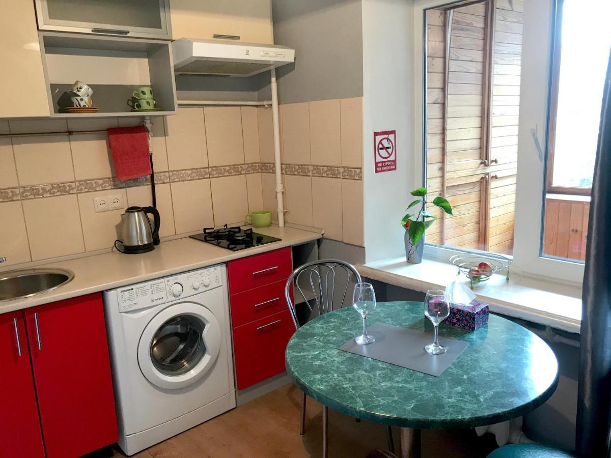Apartment Olympyska On Velyka Vasylkyvska 45 Kiev Bagian luar foto